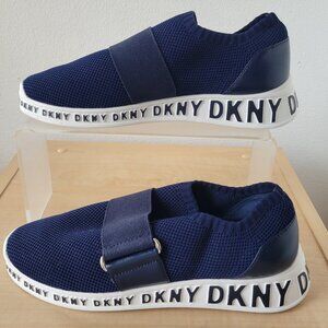 Original DKNY Melissa Navy Wedge Knit Slip-On Sneakers (Size: 6½)